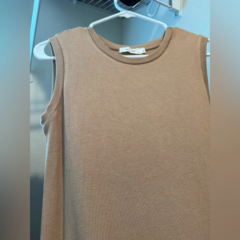 Mod Ref Ribbed Camel ribbed midi Dress - Picture 2 of 4